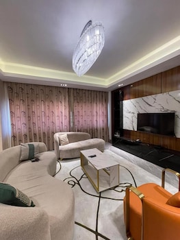 sujimoto residences precious