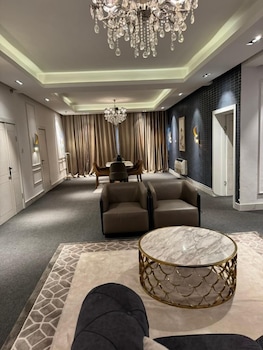 sujimoto residences precious