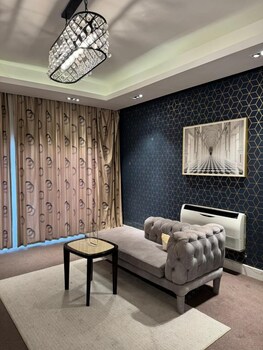 sujimoto residences precious