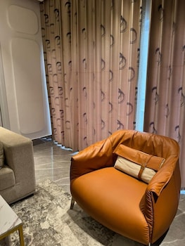 sujimoto residences precious