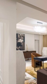 sujimoto residences precious