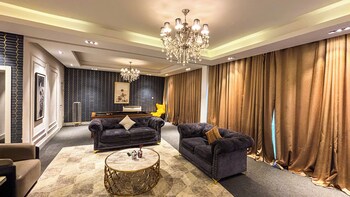 sujimoto residences precious