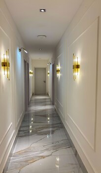 sujimoto residences precious