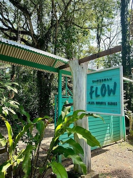 caribbean flow cabins