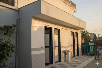 jiwaji palace