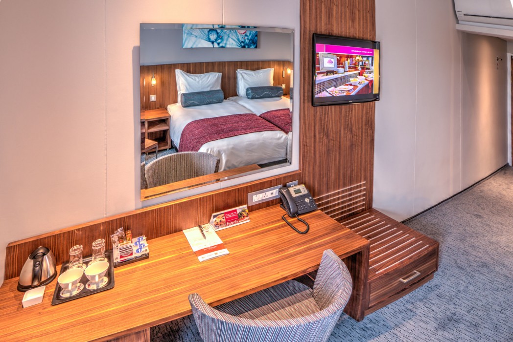 city lodge hotel waterfall city