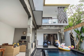villa taman bali kerobokan 2