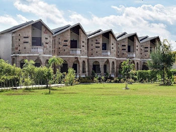 amaris greens resort