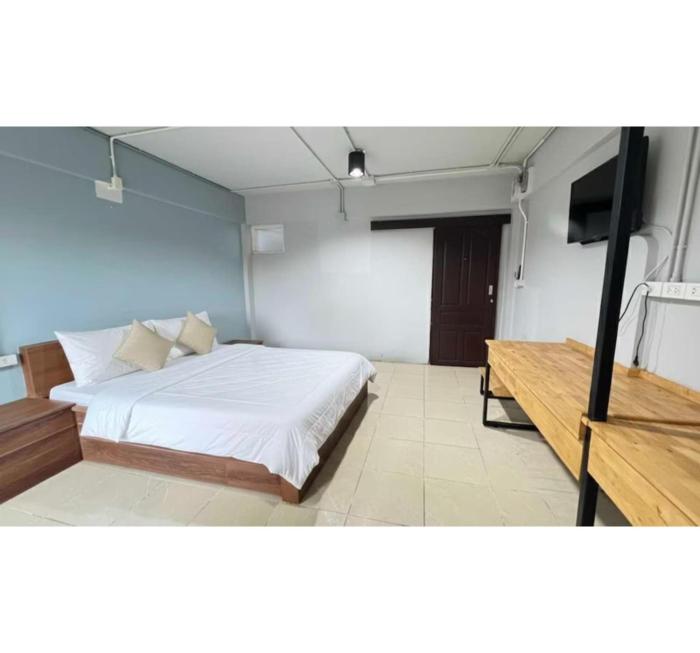 collection o mahidol road