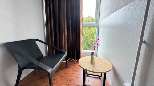 collection o mahidol road