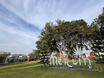merlin hut and farm