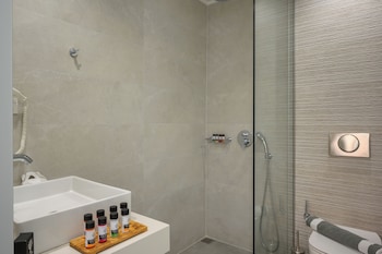 athina suites