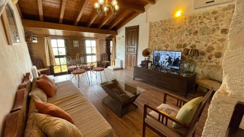 four seasons of bliss at sohora hotel