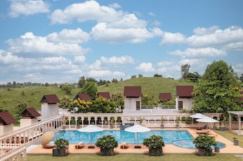Welcomheritage Akashganga Resort & Spa,,3 star