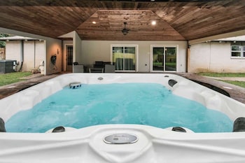 4 br luxury home in friendswood