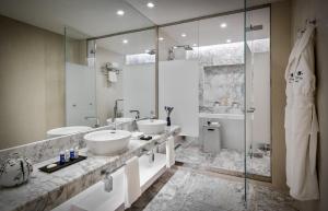 Sheraton Baku Intourist,Near Azerbaijan Carpet Museum,5 star