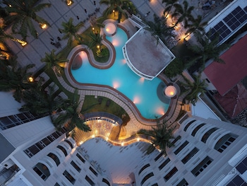 madison crown hotel
