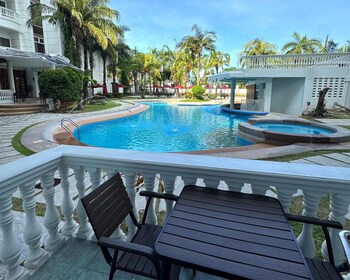 madison crown hotel