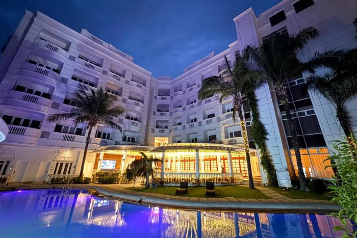 madison crown hotel