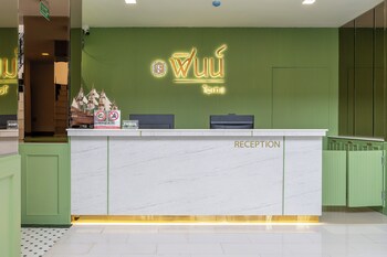 Finn Hotel,,2 star