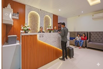 hotel church house rohini i near metro i spacious rooms i friendly staff i most preferred hotel in rohini