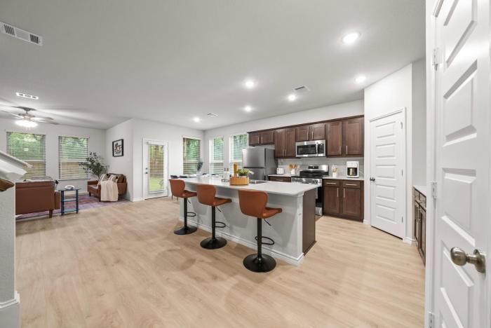 luxurious 4 bed duplex getaway