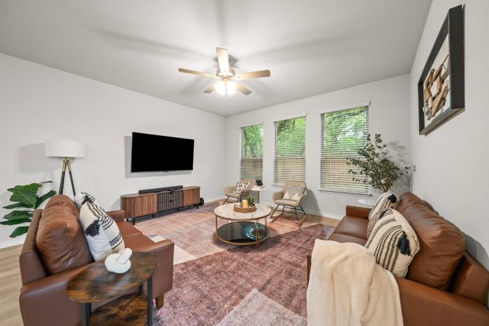 luxurious 4 bed duplex getaway