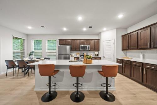 luxurious 4 bed duplex getaway