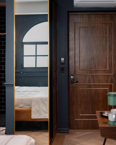 the midnight bloom suite