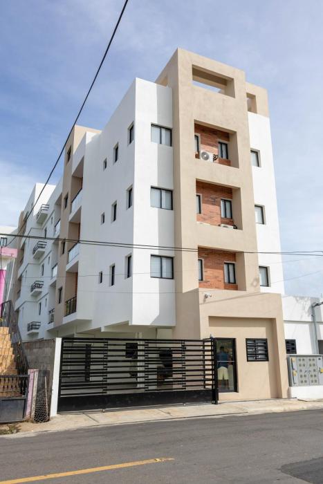 prado garden hotel