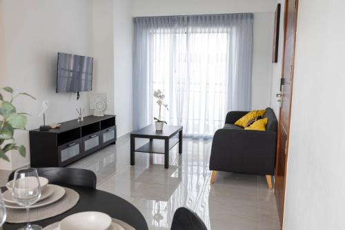 prado garden hotel