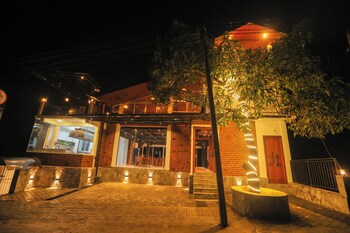 ivory canopy resort