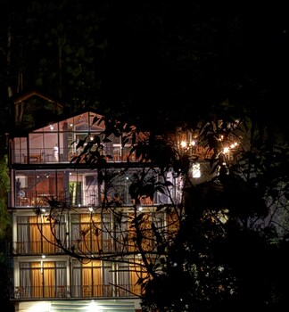 ivory canopy resort