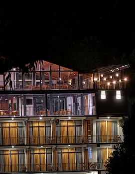 ivory canopy resort