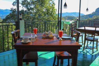 Ivory Canopy Resort,,3 star