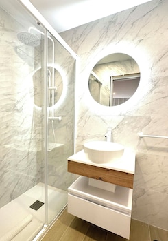 apartamentos avenida america
