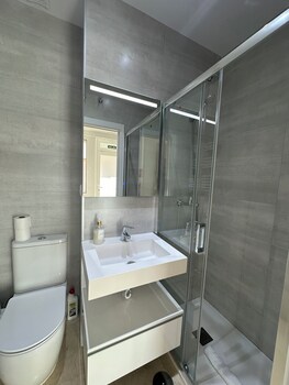 apartamentos avenida america