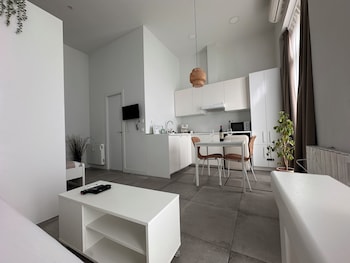 apartamentos avenida america