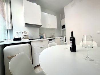 apartamentos avenida america