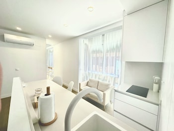apartamentos avenida america