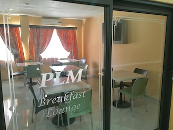 Plm Palace Lodge,,2 star