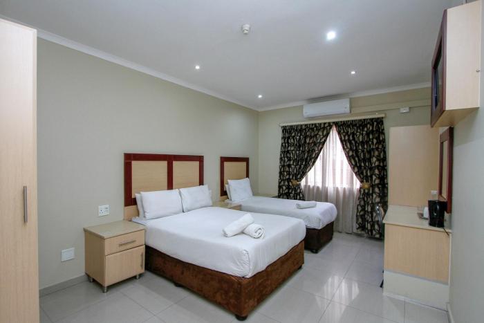 plm palace lodge