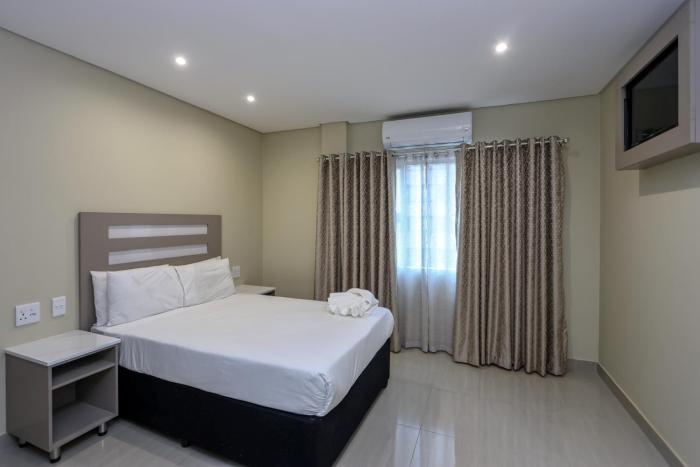 plm palace lodge