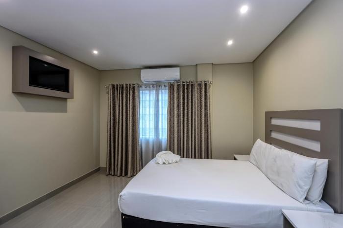 plm palace lodge