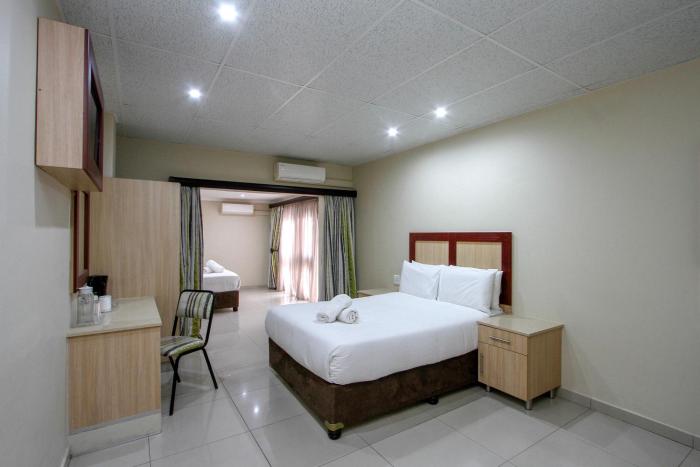 plm palace lodge
