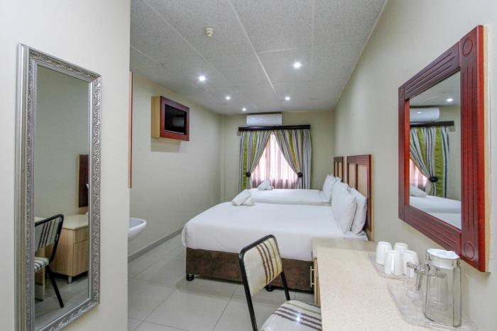 plm palace lodge