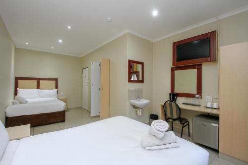 plm palace lodge