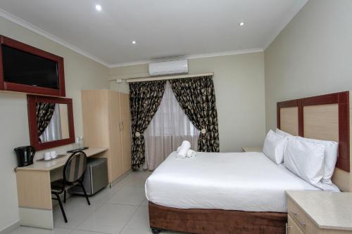 plm palace lodge