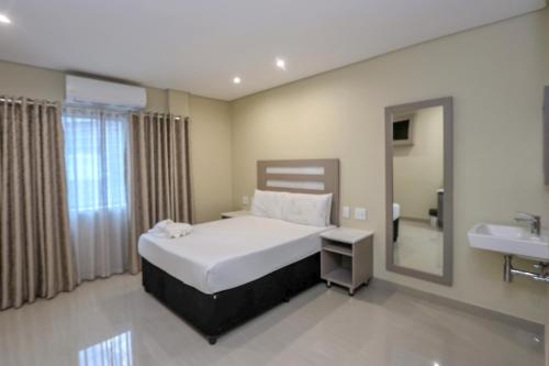 plm palace lodge
