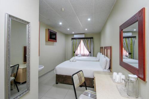 plm palace lodge